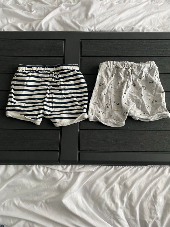 12 shorts . 2 ans - photo numéro 7