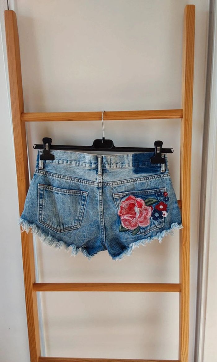 Short en jean brodé fleuri bohème Jennyfer T 36 - photo numéro 4