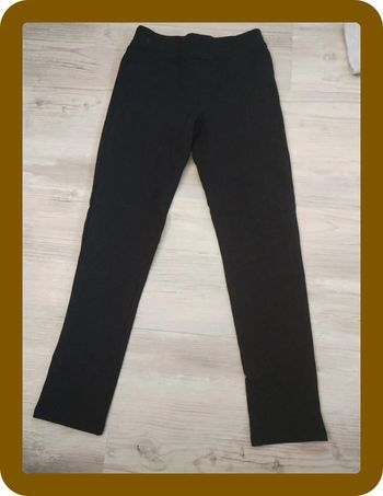 Legging in extenso taille 8 ans en très bon état