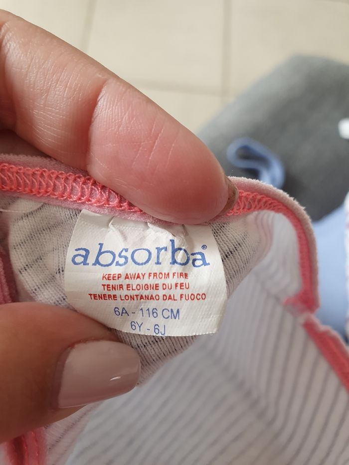 Lot de débardeurs / sous pull 6 ans - photo numéro 7