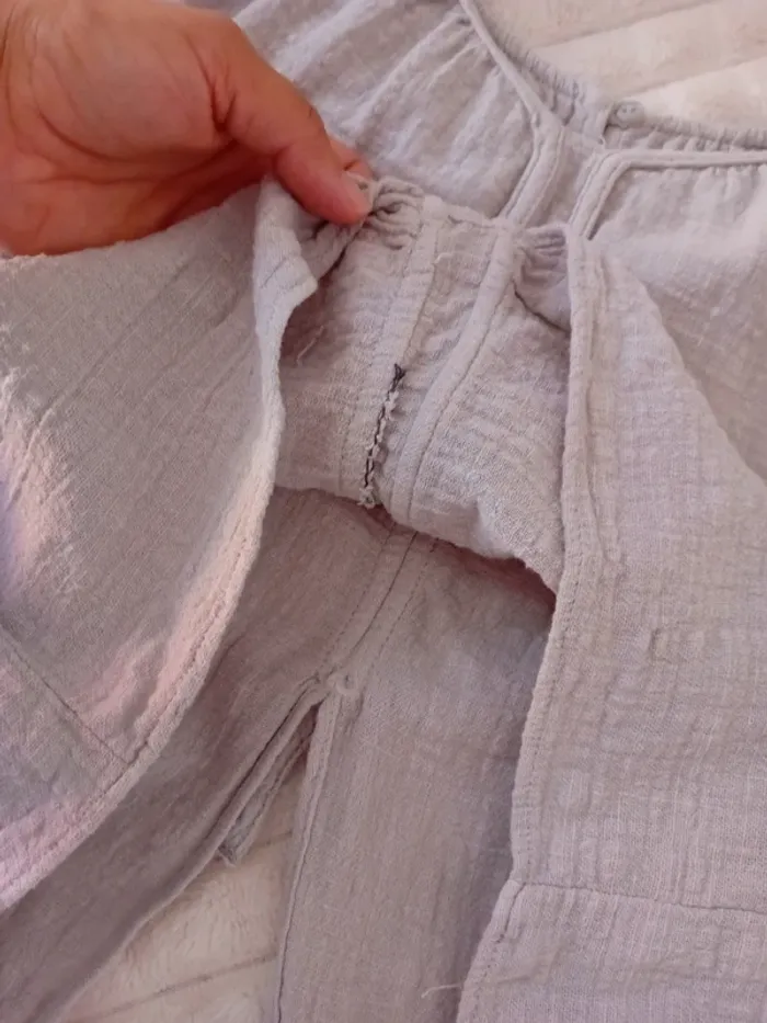 Ensemble fille tunique +cargo neuf 6ans Zara 🤍🩶 - photo numéro 7