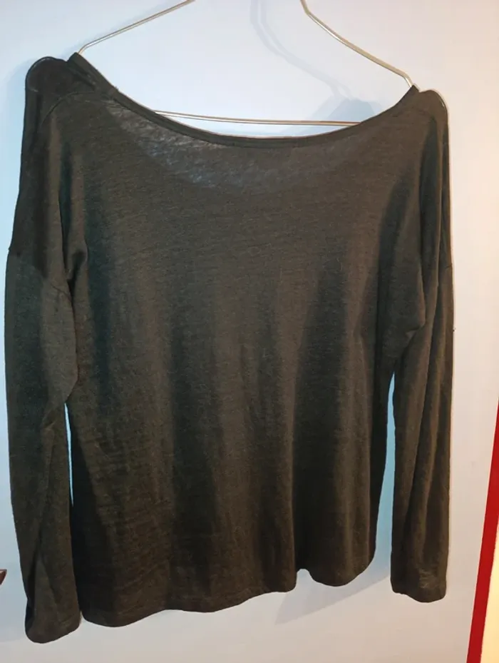 Sublime pull Sandro avec visage en strass taille 2 - photo numéro 7