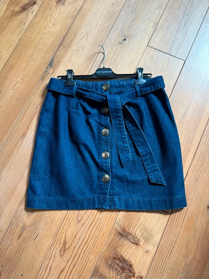 Superbe jupe neuve Naf Naf en jean avec ceinture assortie 🌸 42 - photo numéro 6