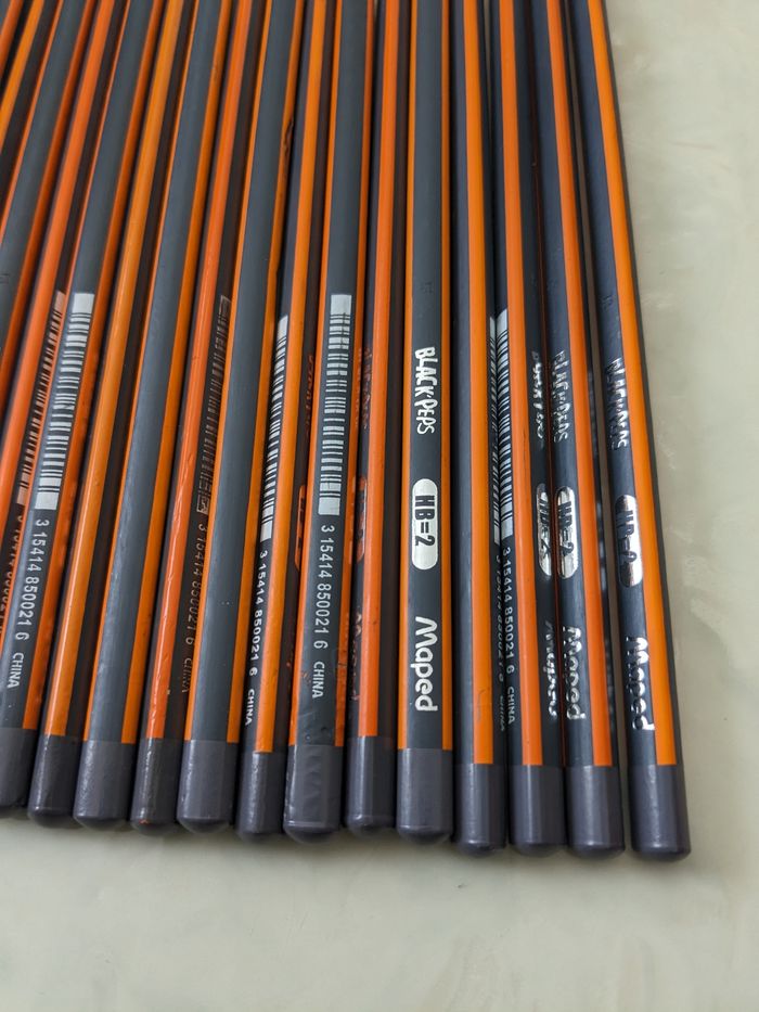 Lot de 21 crayons de papier Maped HB 2. - photo numéro 3