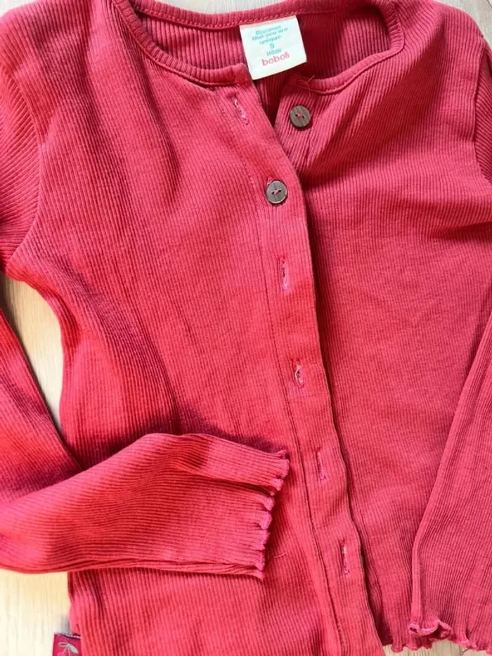 Gilet couleur framboise Boboli jolis détails 5 ans - photo numéro 2