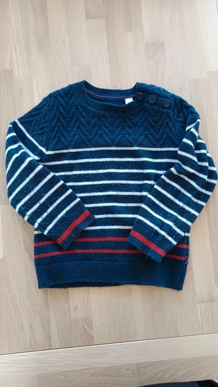 Pull taille 5 ans marque Okaïdi