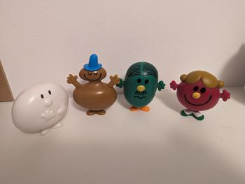 Lot de 4 personnages Monsieur Madame