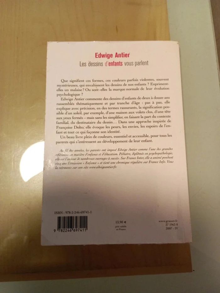 Livres comment interpréter les dessins d'enfants/ Les dessins d'enfants vous parlent Bon état - photo numéro 7