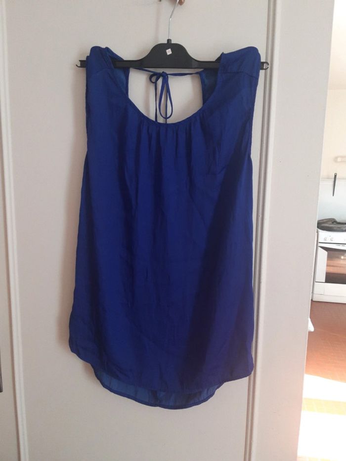 Haut fluide bleu