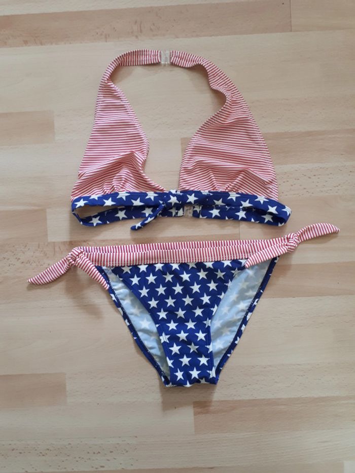 Maillot de bain 2 pièces taille 16 ans