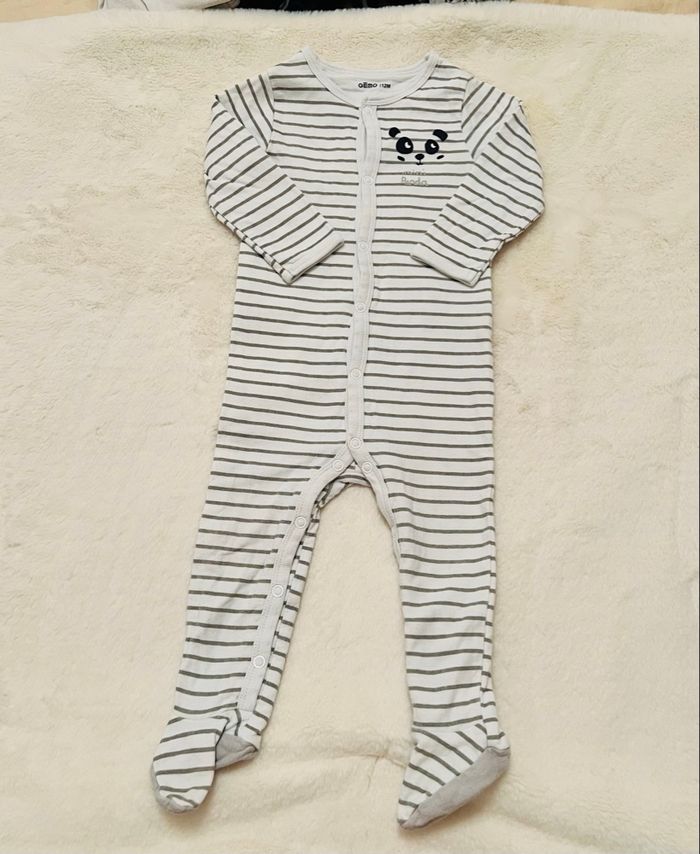 Lot grenouillère taille 12 mois