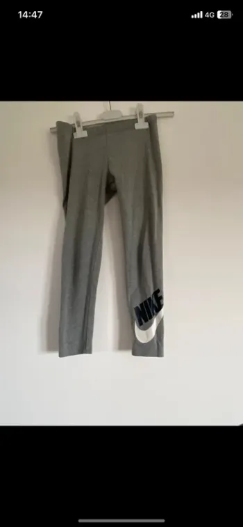 Pantalon legging nike.