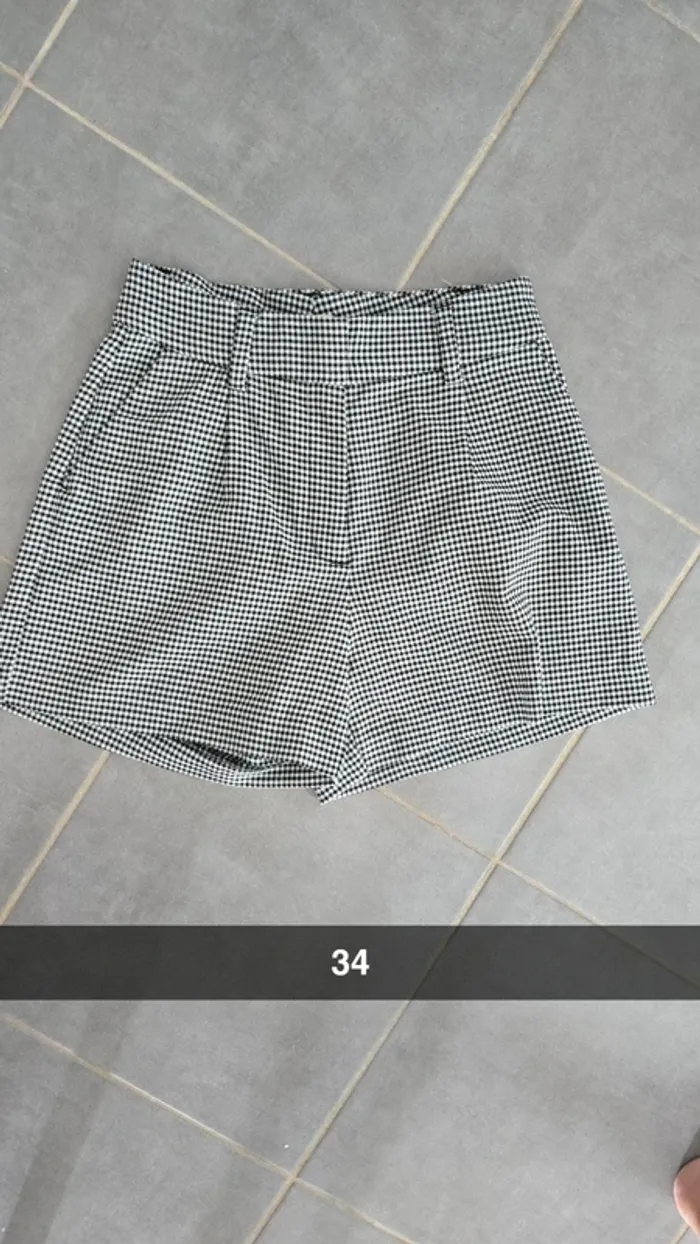 Short taille haute à carreaux gris