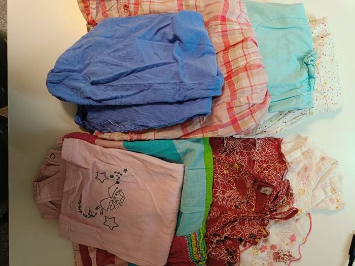 Lot 8 robes légères 18 mois