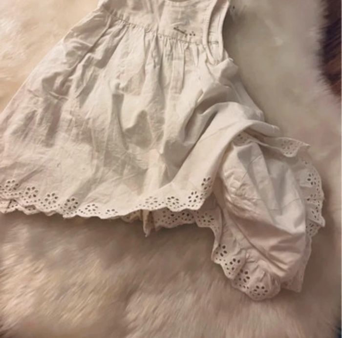 Robe bohème dentelle avec chapeau été neuf étiquette - photo numéro 5