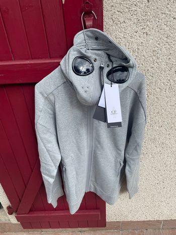 - Veste cp company grise