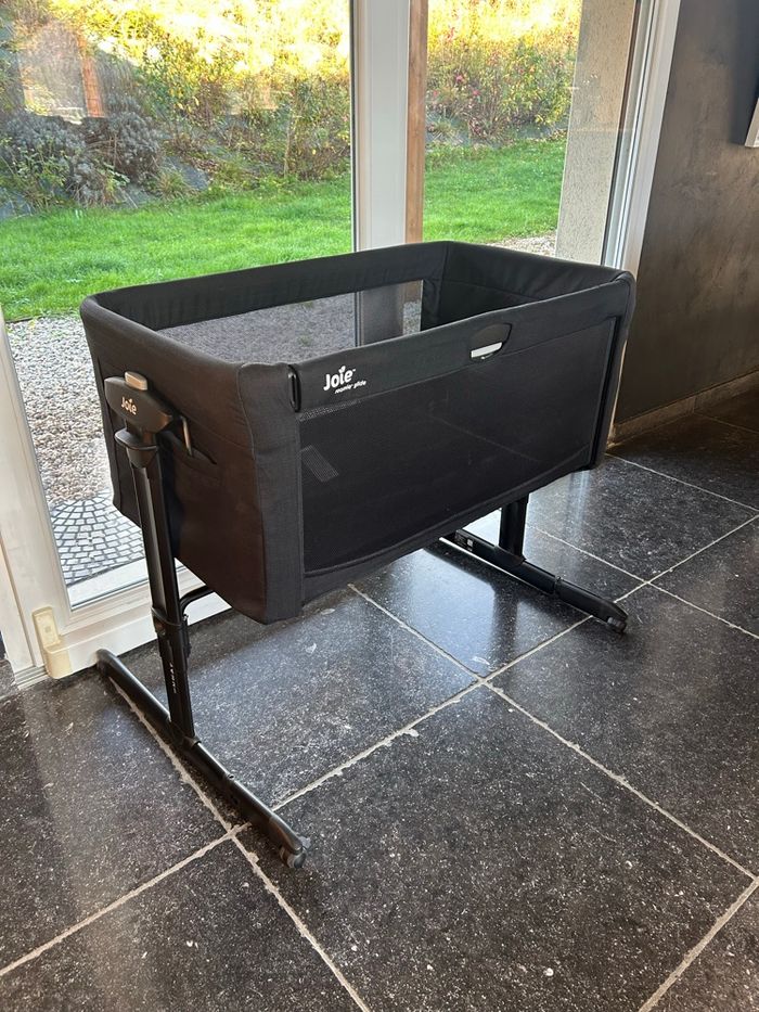 Cododo noir Joie « Roomie Glide » + matelas + accessoire rehausse - photo numéro 2