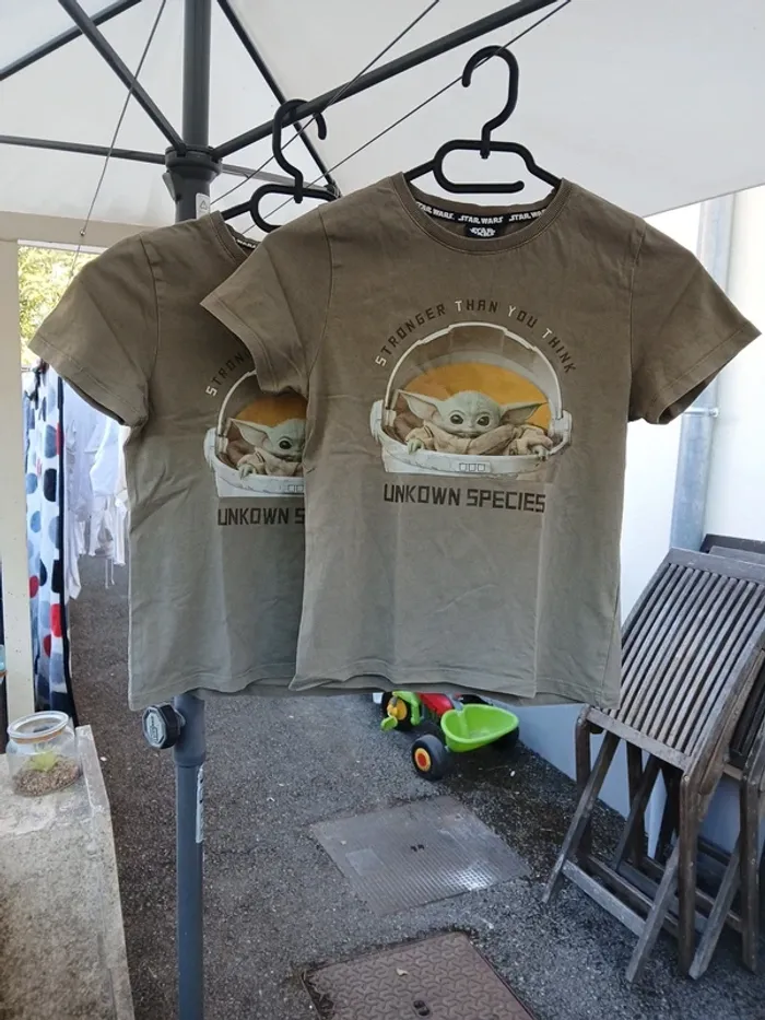 Lot tee-shirt grogu Mandalorian star-wars jumeaux