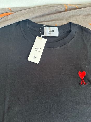 T-shirt AMI Paris - Noir - Logo Cœur Rouge - Neuf avec Étiquette