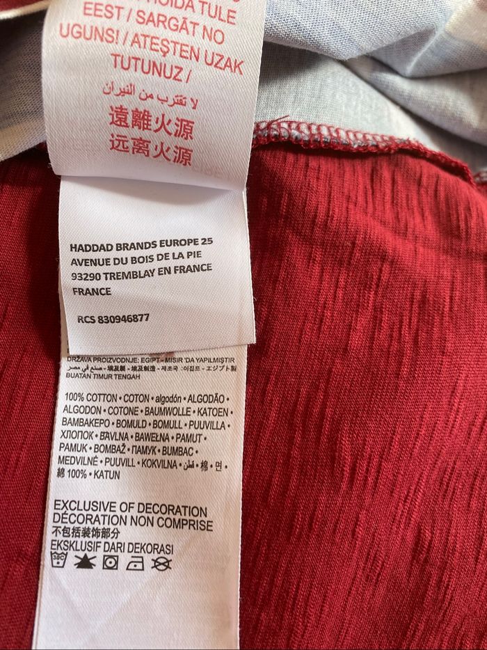 T-shirt Levi's bordeaux rayures bleues 10 ans - photo numéro 6