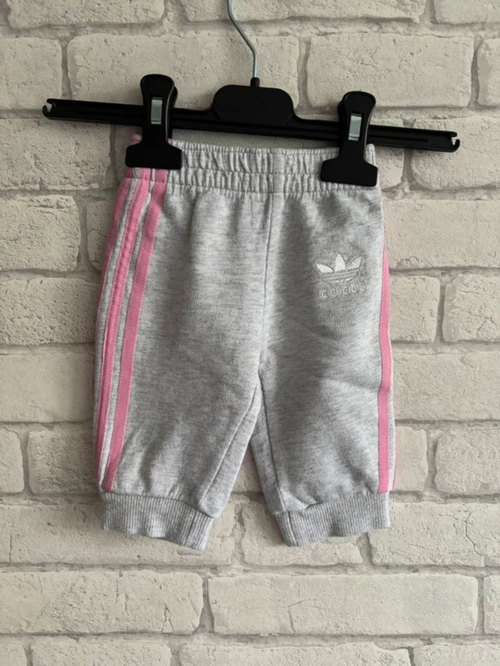 Pantalon adidas taille 3 mois