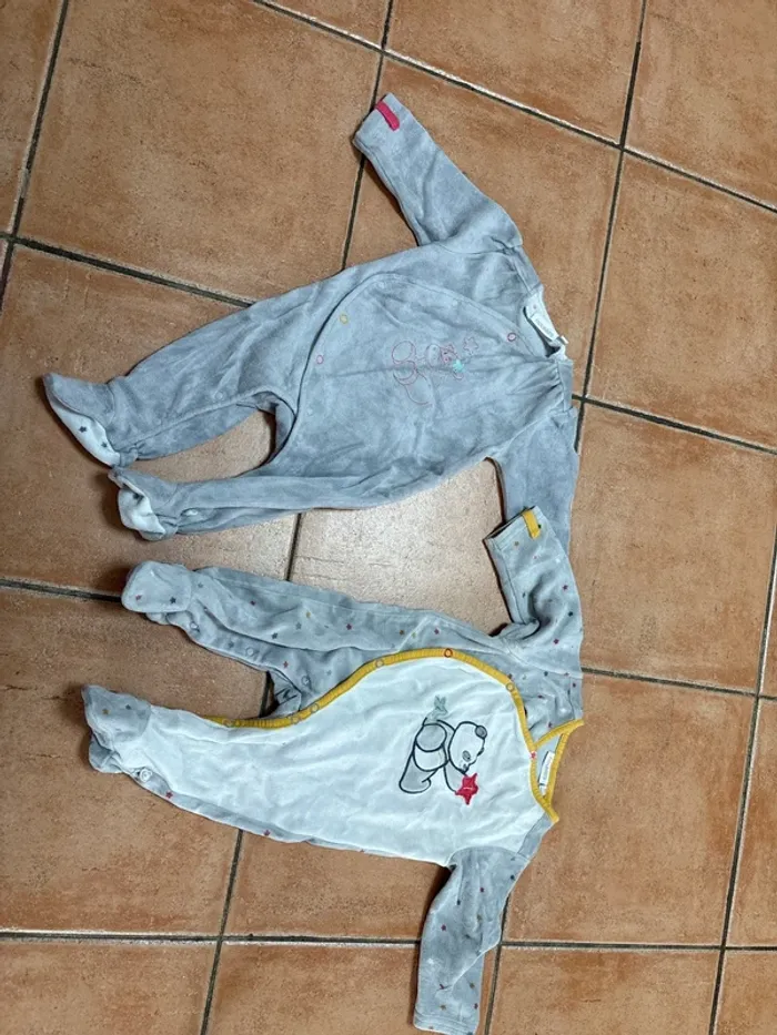Lot de deux pyjamas noukie’s