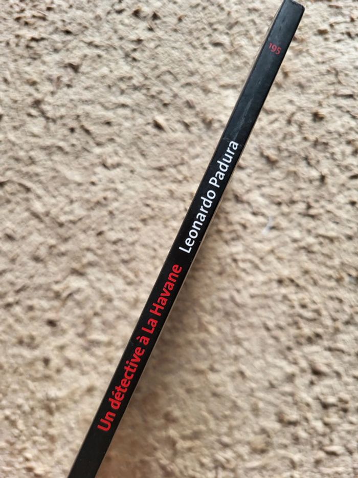 Livre Un détective à La Havane de Leonardo Padura - photo numéro 4