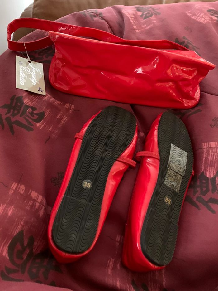 Ensemble ballerines 🥿rouge festives pointure 35 + sac - photo numéro 3