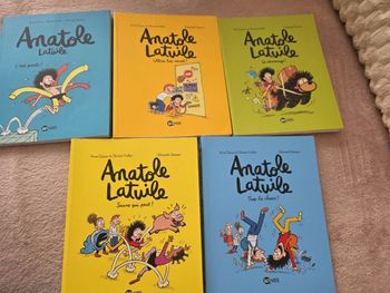 Lots de 5 livres anatole latuile etat neuf 