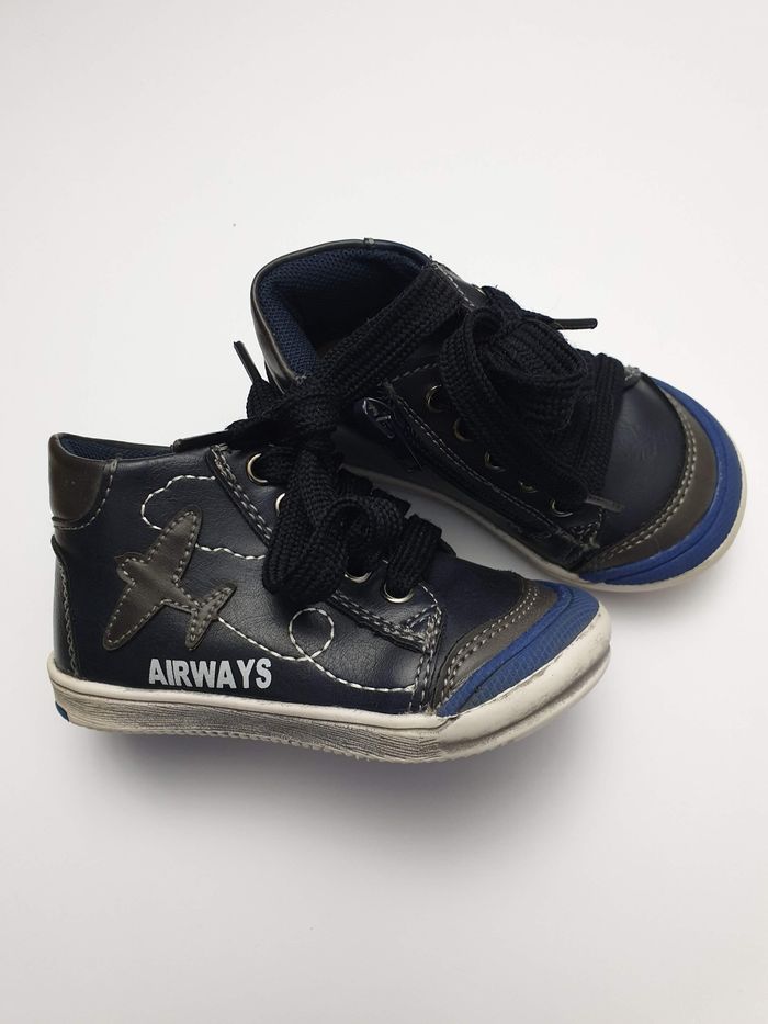 Chaussures taille 20 - photo numéro 3