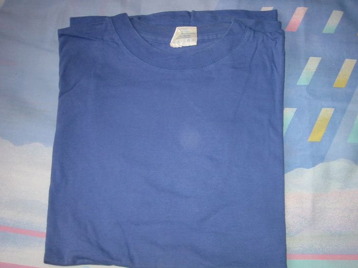 tee shirt Décathlon taille 14 ans