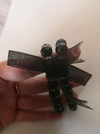 Bracelet perles noires et noeud