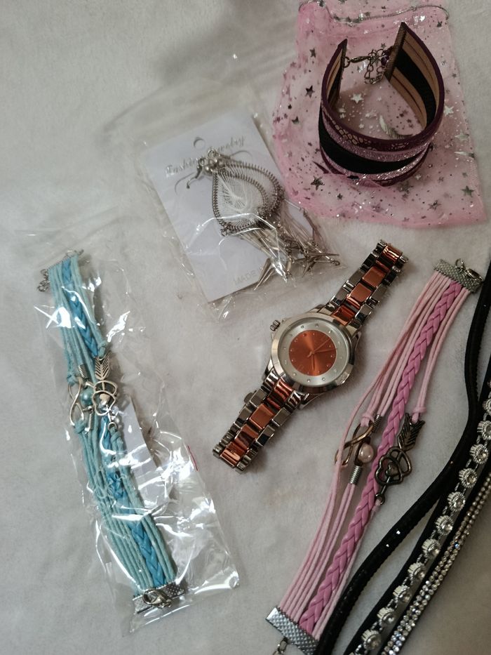 A saisir : beau lot de bijoux !  ( Bien lire merci) - photo numéro 3