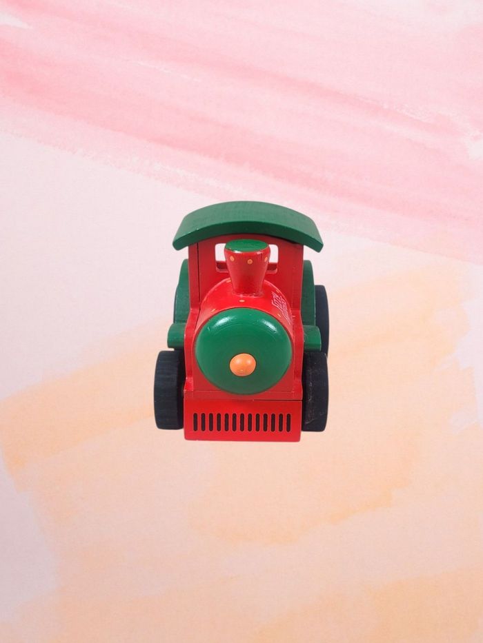 Train en bois - photo numéro 2