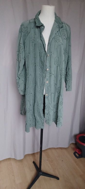 Très jolie veste chemise longue femme T U 