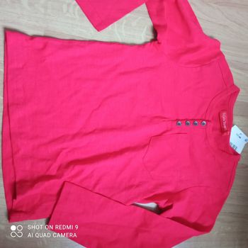 T-shirt longue manches neuf