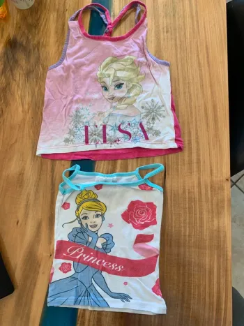 Débardeurs princesse cendrillon et reine des neiges taille 3ans