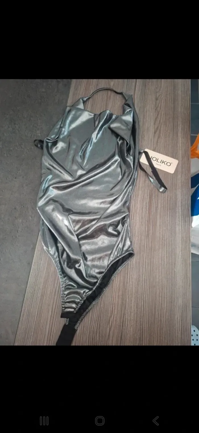 Bodies dos nu pour fêtes