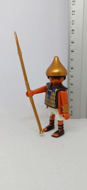 Homme garde soldat égyptien avec casque doré playmobil