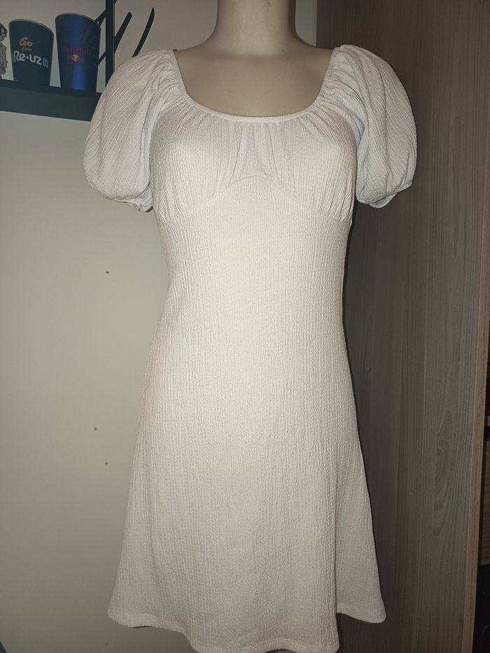 Robe blanche neuve