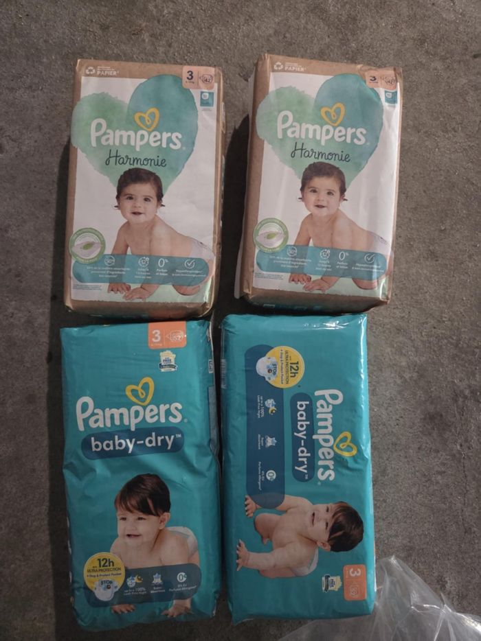 Lot couches Pampers - photo numéro 3