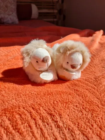 Chaussons lion doudou et cie