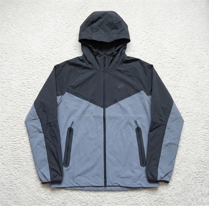 Nike tech gris taille m - photo numéro 1