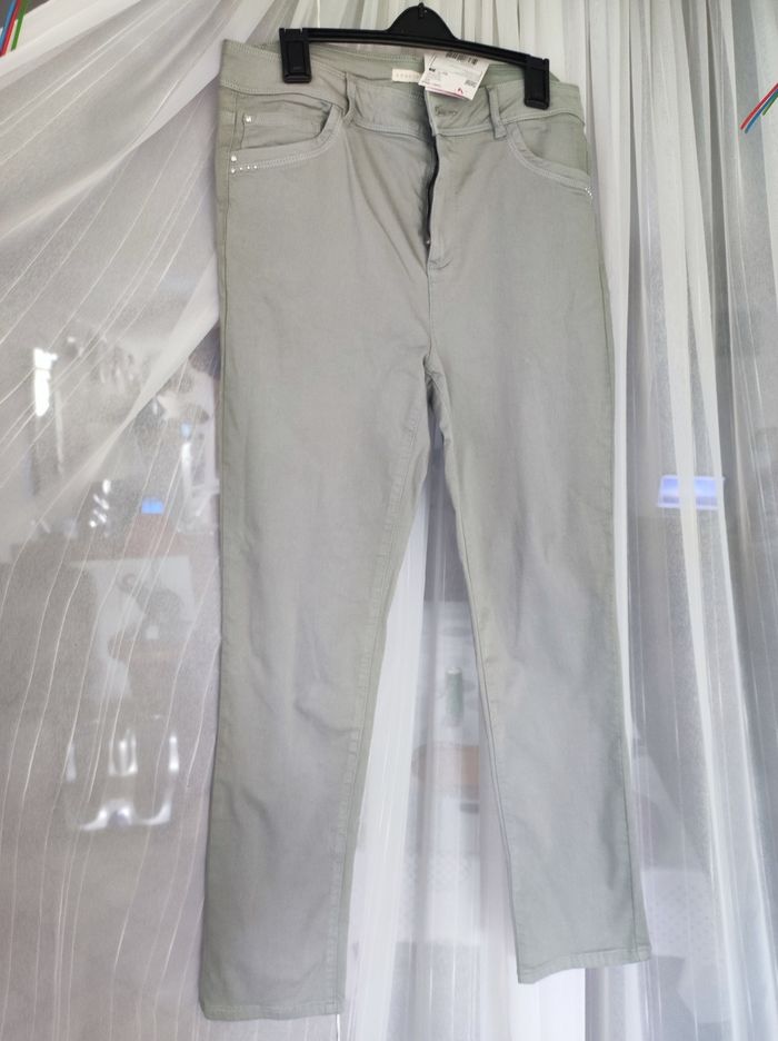 Pantalon kaki clair Taille 42  Armand Thiery Neuf