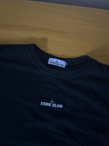 T-shirt stone island 