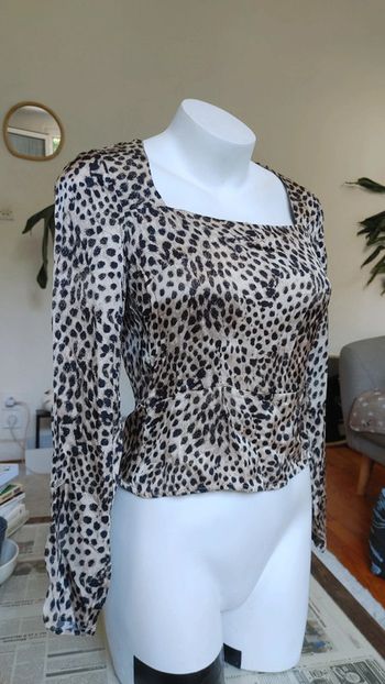Blouse léopard tissu satiné
