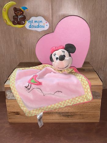 DY357 doudou minnie disney