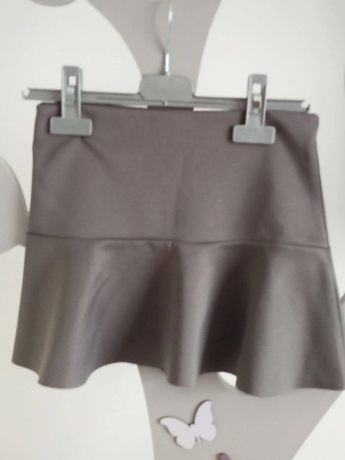 Jupe patineuse grise Naf Naf taille 8 ans - photo numéro 2