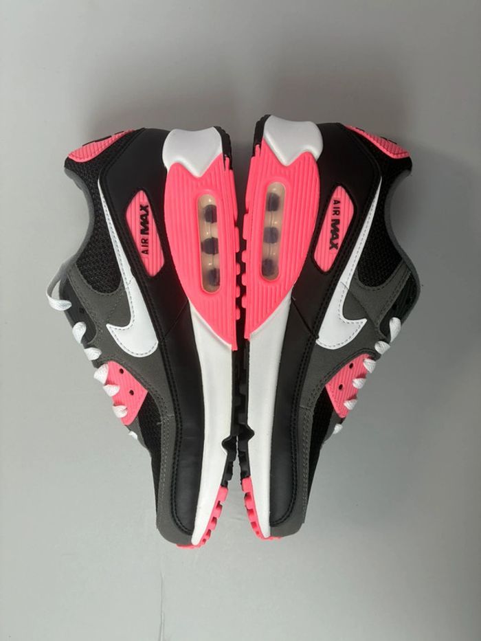 Baskets Nike air Max 90 rose noir Sunset pointure 42 - photo numéro 4