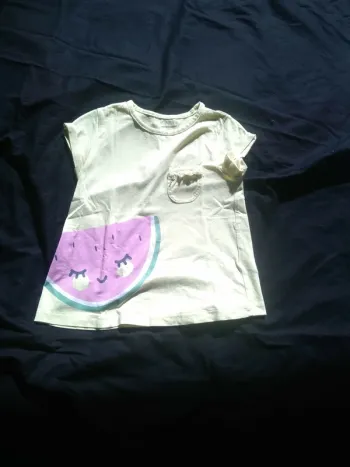 Tee shirt Fille Manches Courtes 6 ans